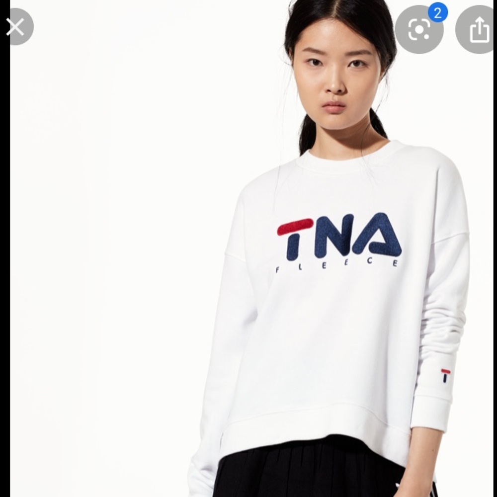 Aritzia TNA sweater in grey